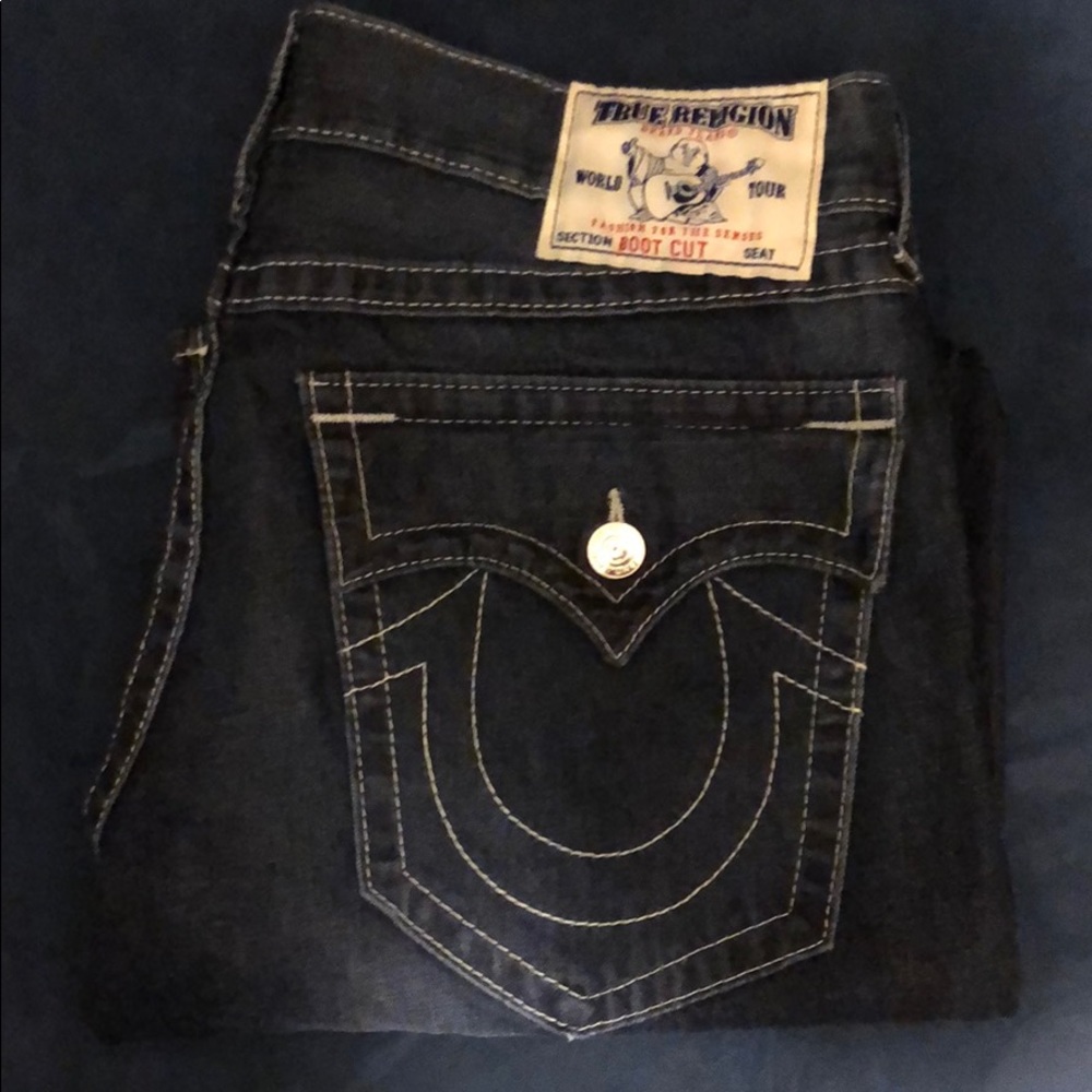 Men’s True Religion jeans!